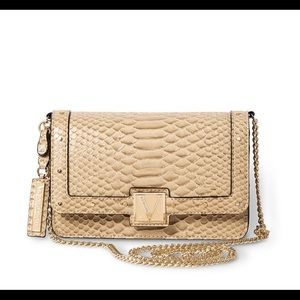 really cute Victoria secret bag ! BRAND NEW